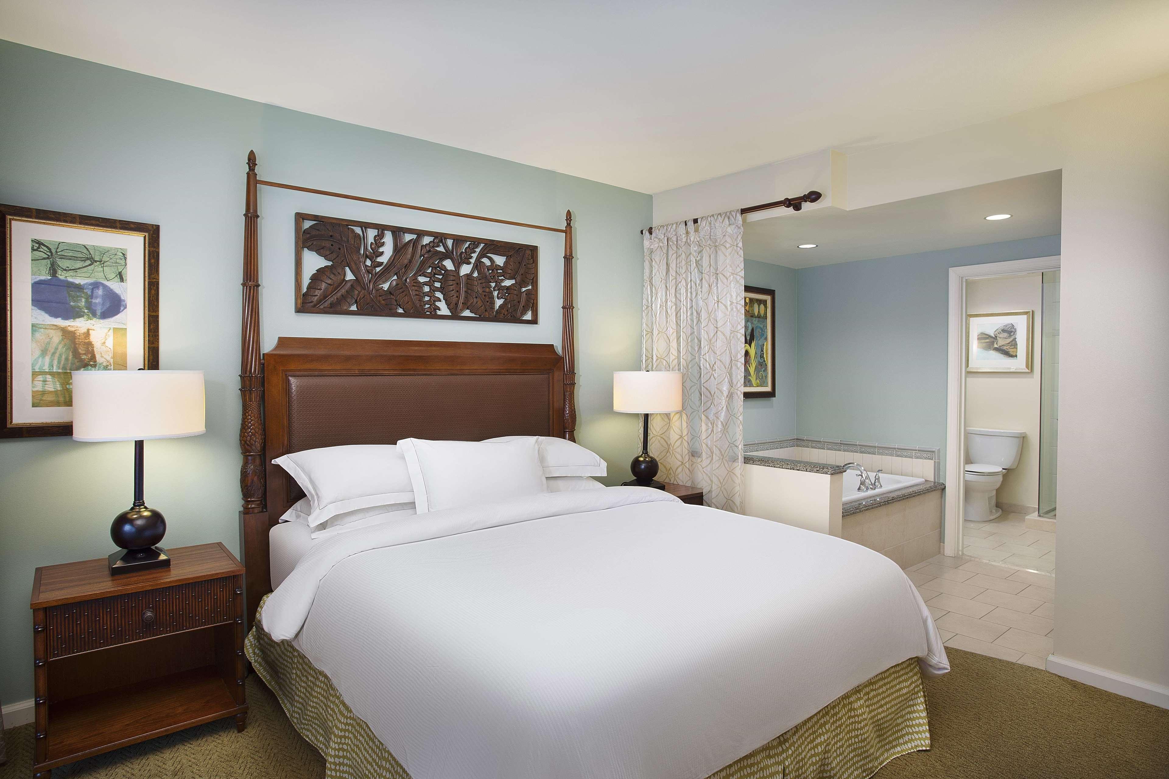 Отель Hilton Grand Vacations Club Grand Waikikian Гонолулу Экстерьер фото
