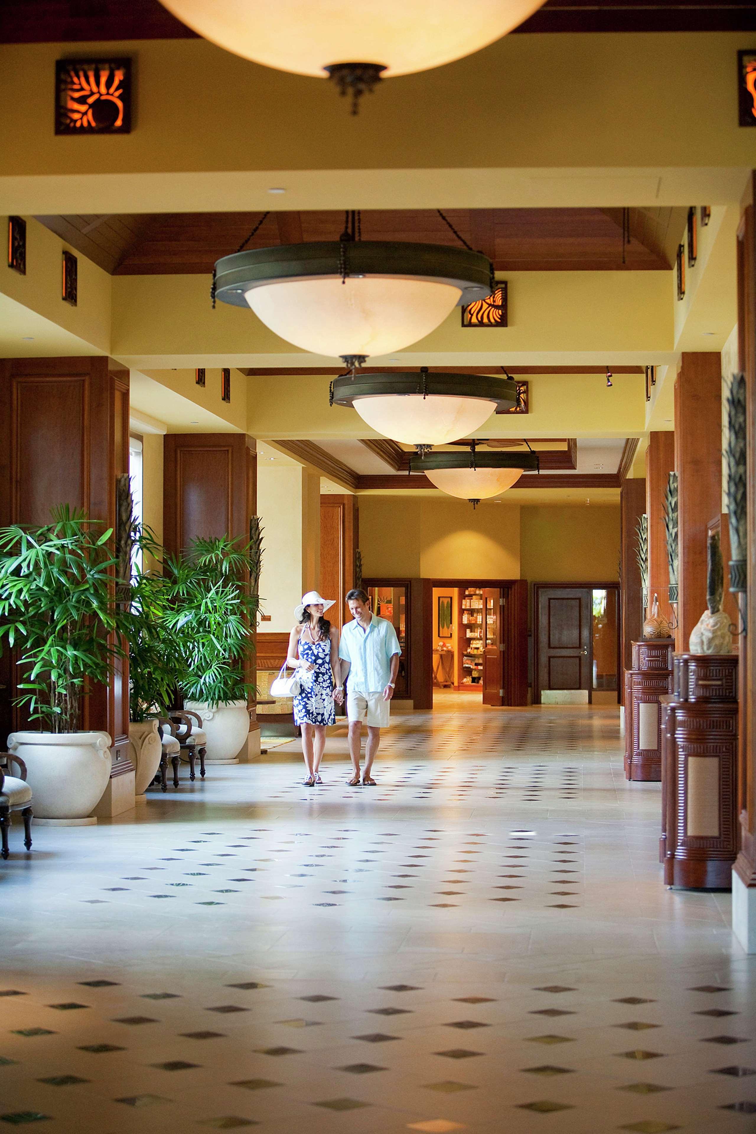Отель Hilton Grand Vacations Club Grand Waikikian Гонолулу Экстерьер фото