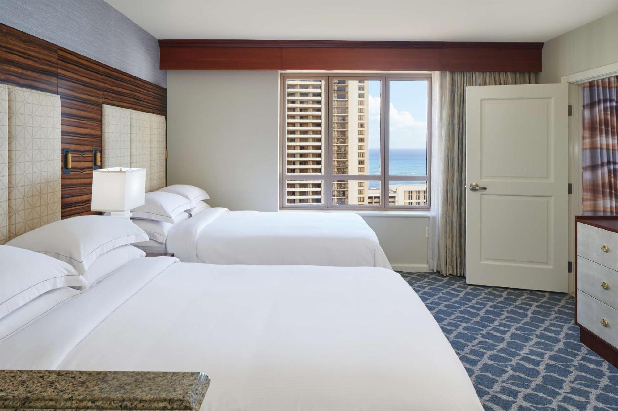 Отель Hilton Grand Vacations Club Grand Waikikian Гонолулу Экстерьер фото