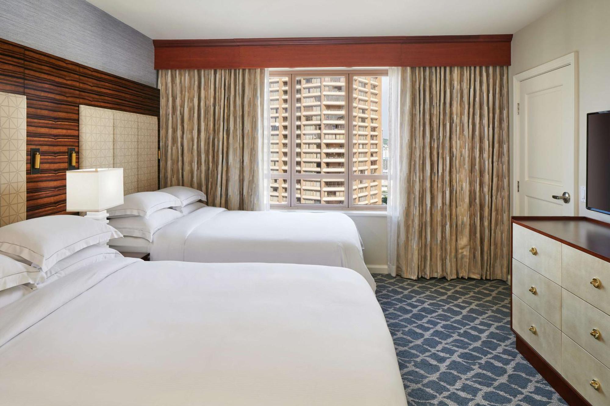 Отель Hilton Grand Vacations Club Grand Waikikian Гонолулу Экстерьер фото